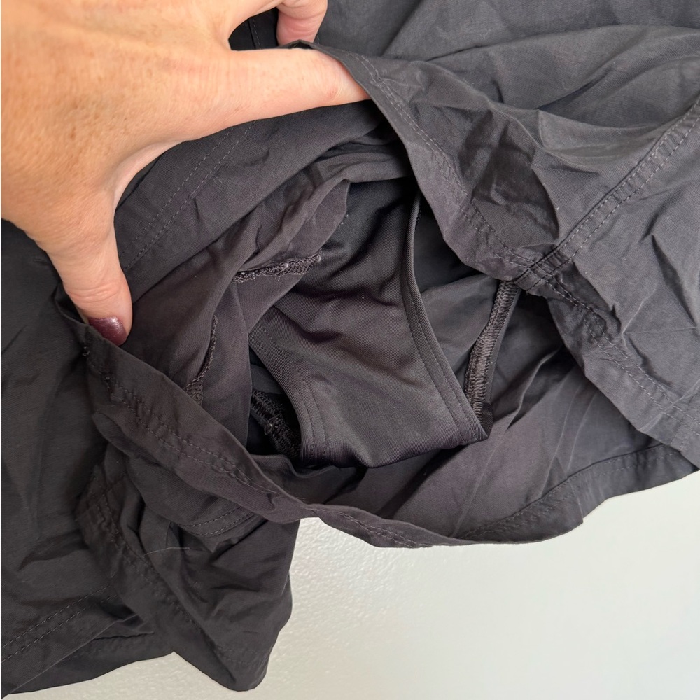 Land’s End black hiking shorts size 12 - Picture 5 of 5